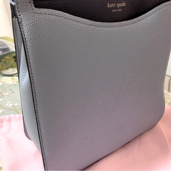 KATE SPADE Crossbody Bag ๐ - Picture 3 of 6